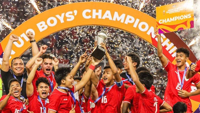 selebrasi pemain timnas indonesia rayakan juara piala aff u 19 2024 3 169 1 1