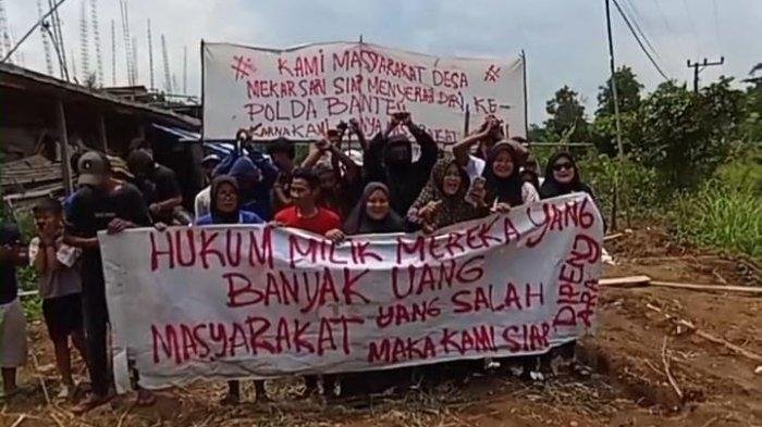 Warga Mekarsari d 1