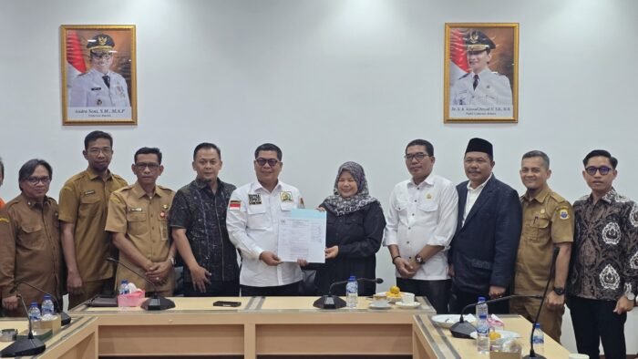 Sorotan Aktivis Warnai RDP DPRD Banten–Lebak Soal Percepatan Hunian Tetap Warga Terdampak Bencana 1 RDP DPRD Provinsi Banten dan DPRD Kabupaten Lebak bahas percepatan hunian tetap korban bencana Lebak